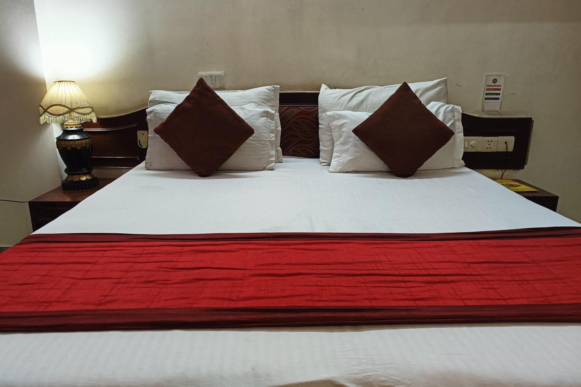 Spot Inn Hostel New Delhi Luaran gambar