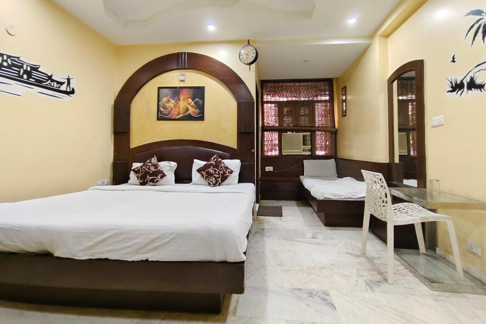Spot Inn Hostel New Delhi Luaran gambar