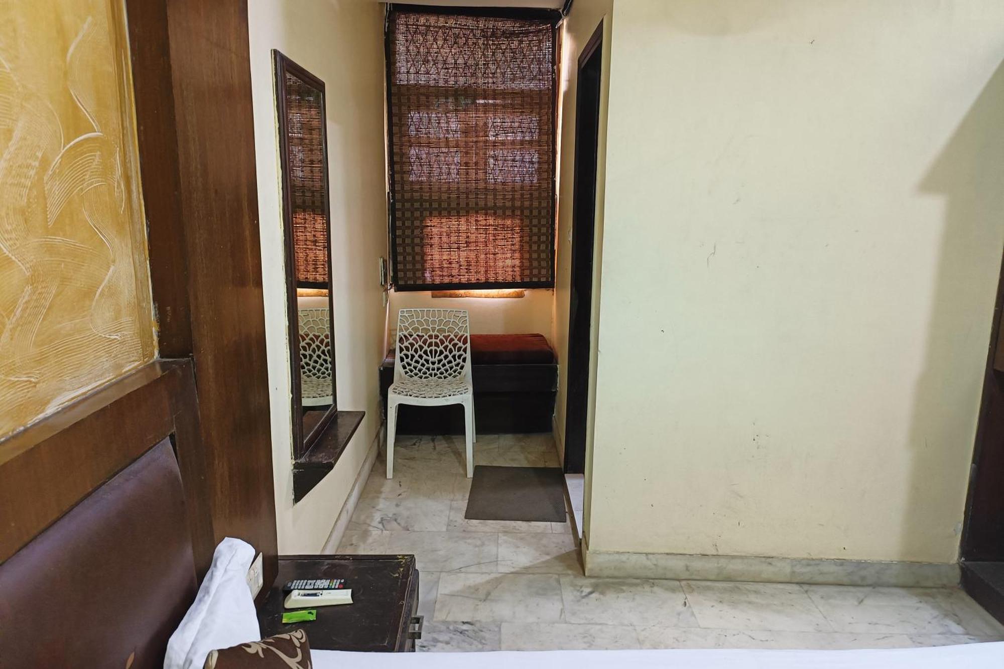 Spot Inn Hostel New Delhi Luaran gambar