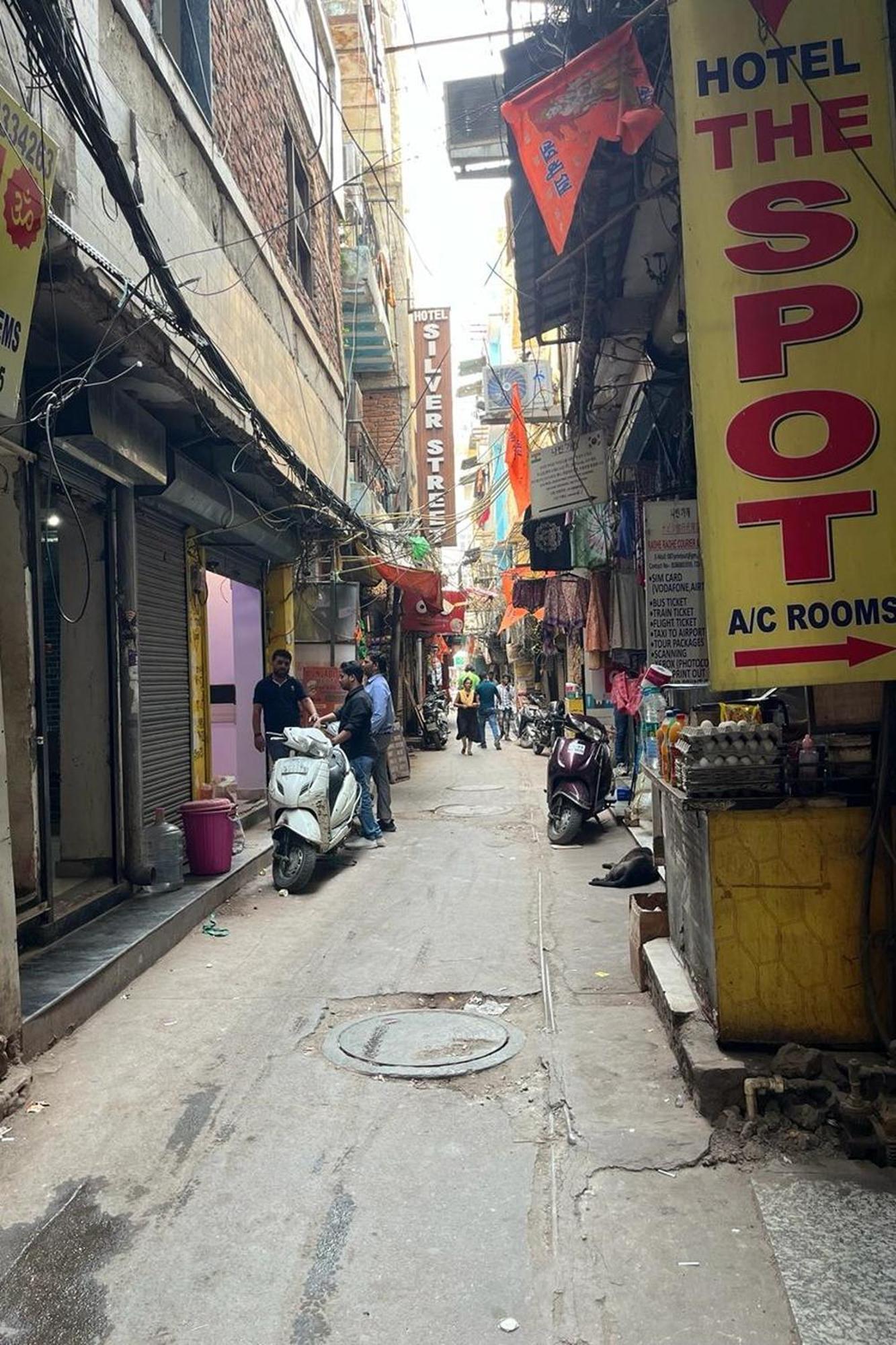 Spot Inn Hostel New Delhi Luaran gambar