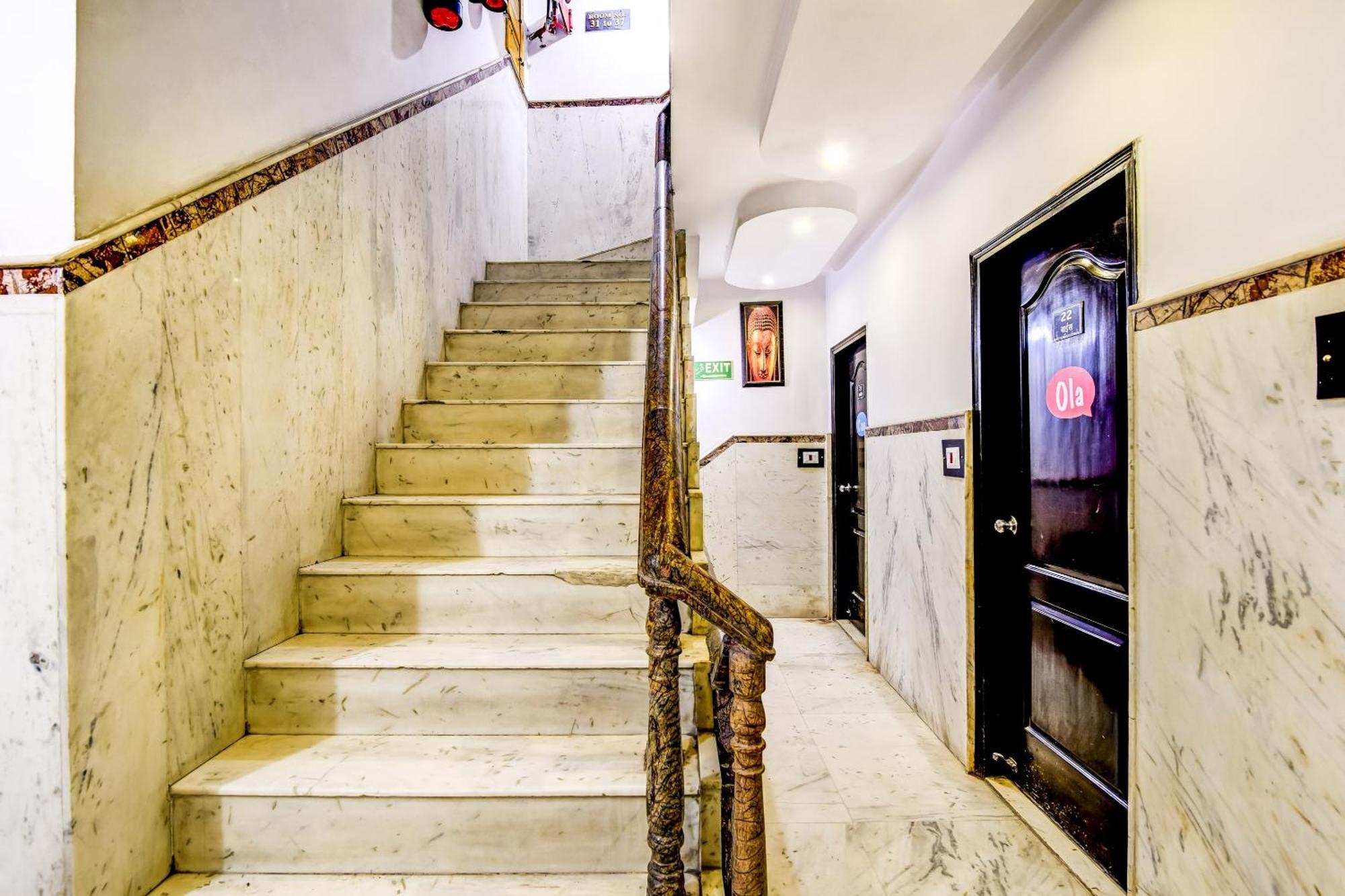 Spot Inn Hostel New Delhi Luaran gambar