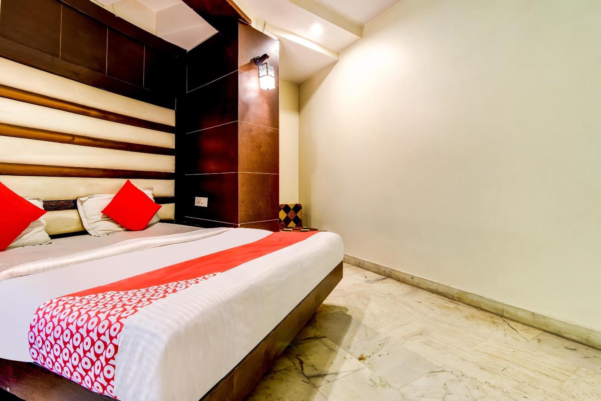 Spot Inn Hostel New Delhi Luaran gambar