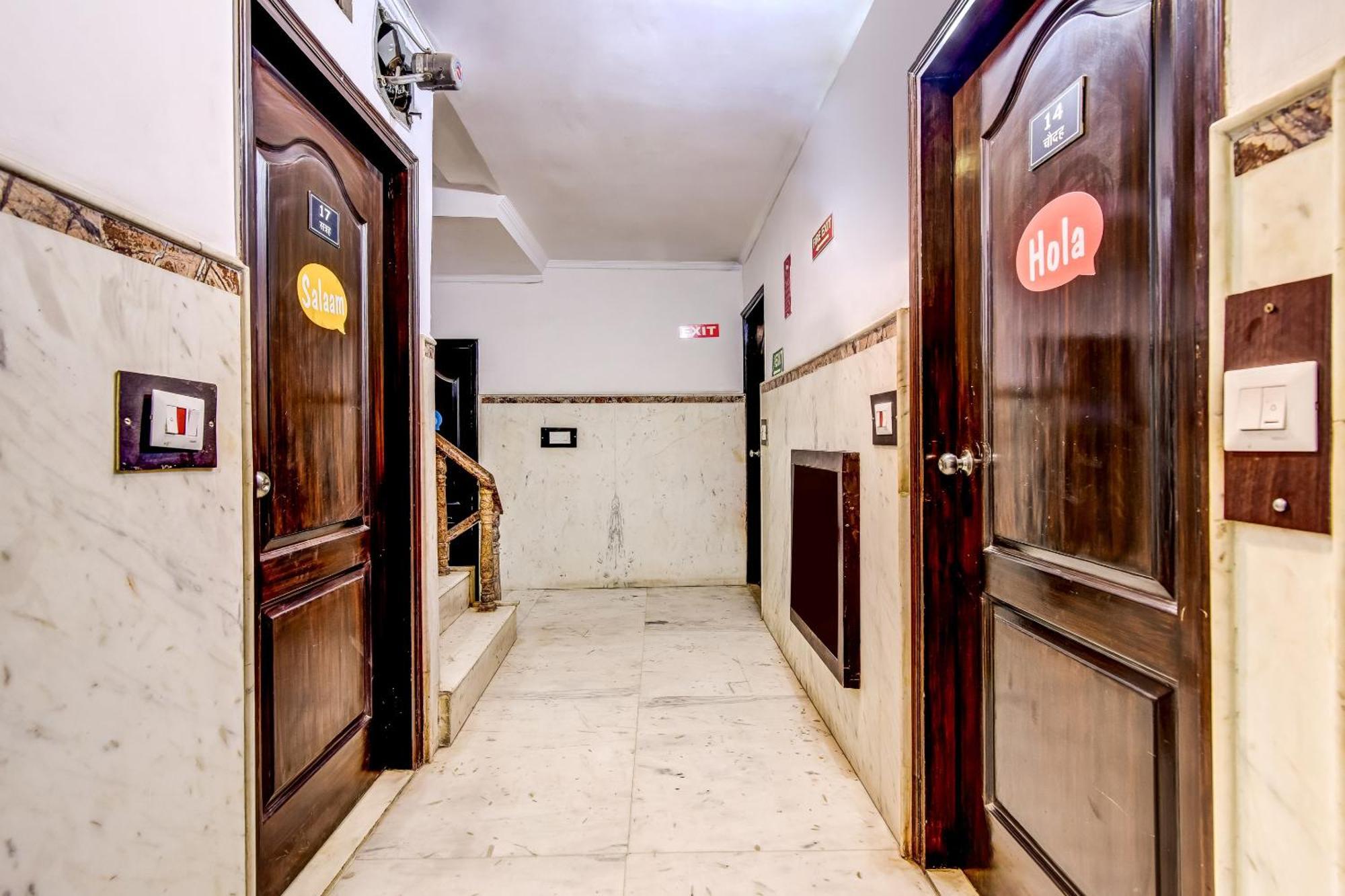 Spot Inn Hostel New Delhi Luaran gambar