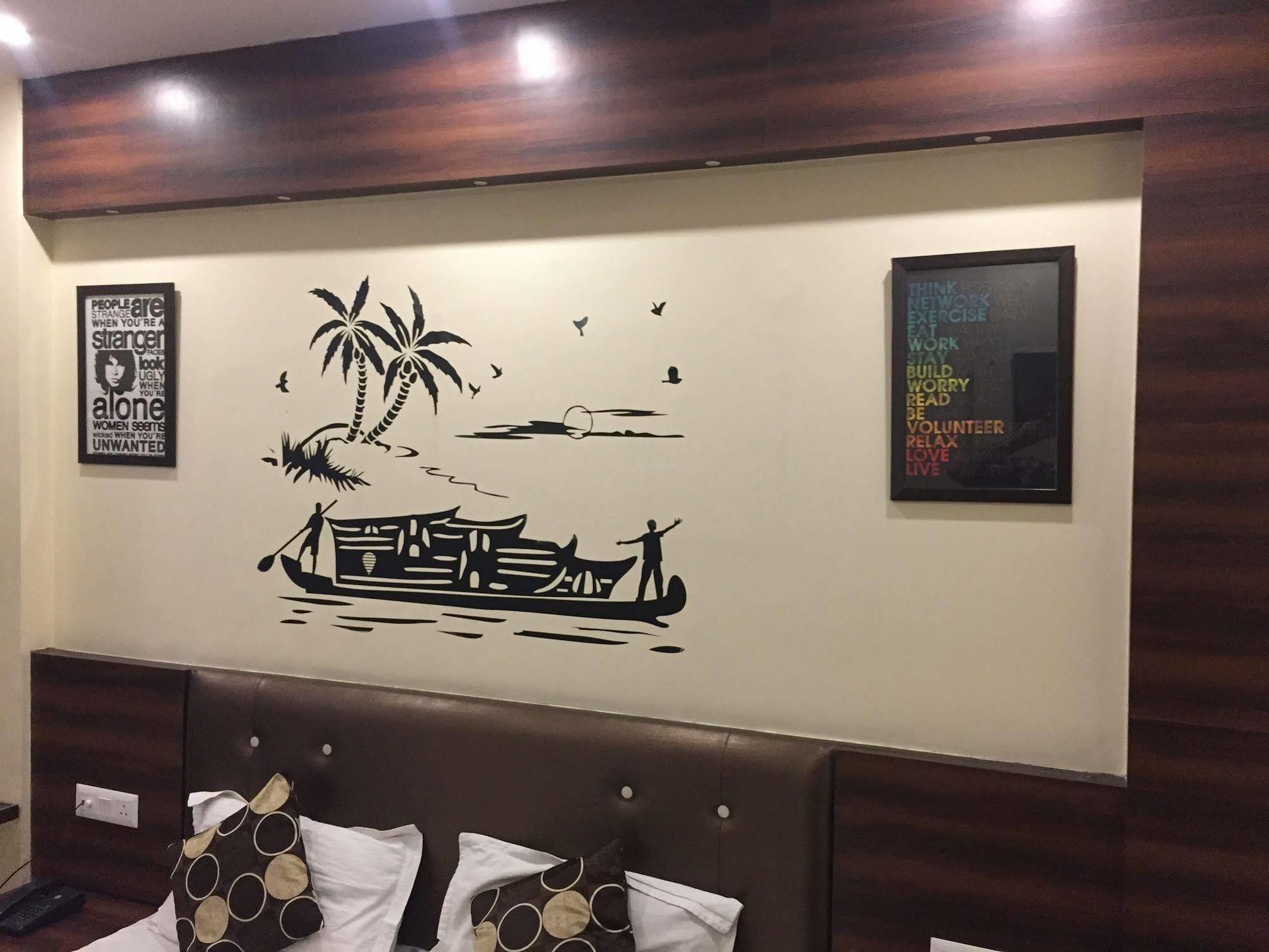 Spot Inn Hostel New Delhi Luaran gambar
