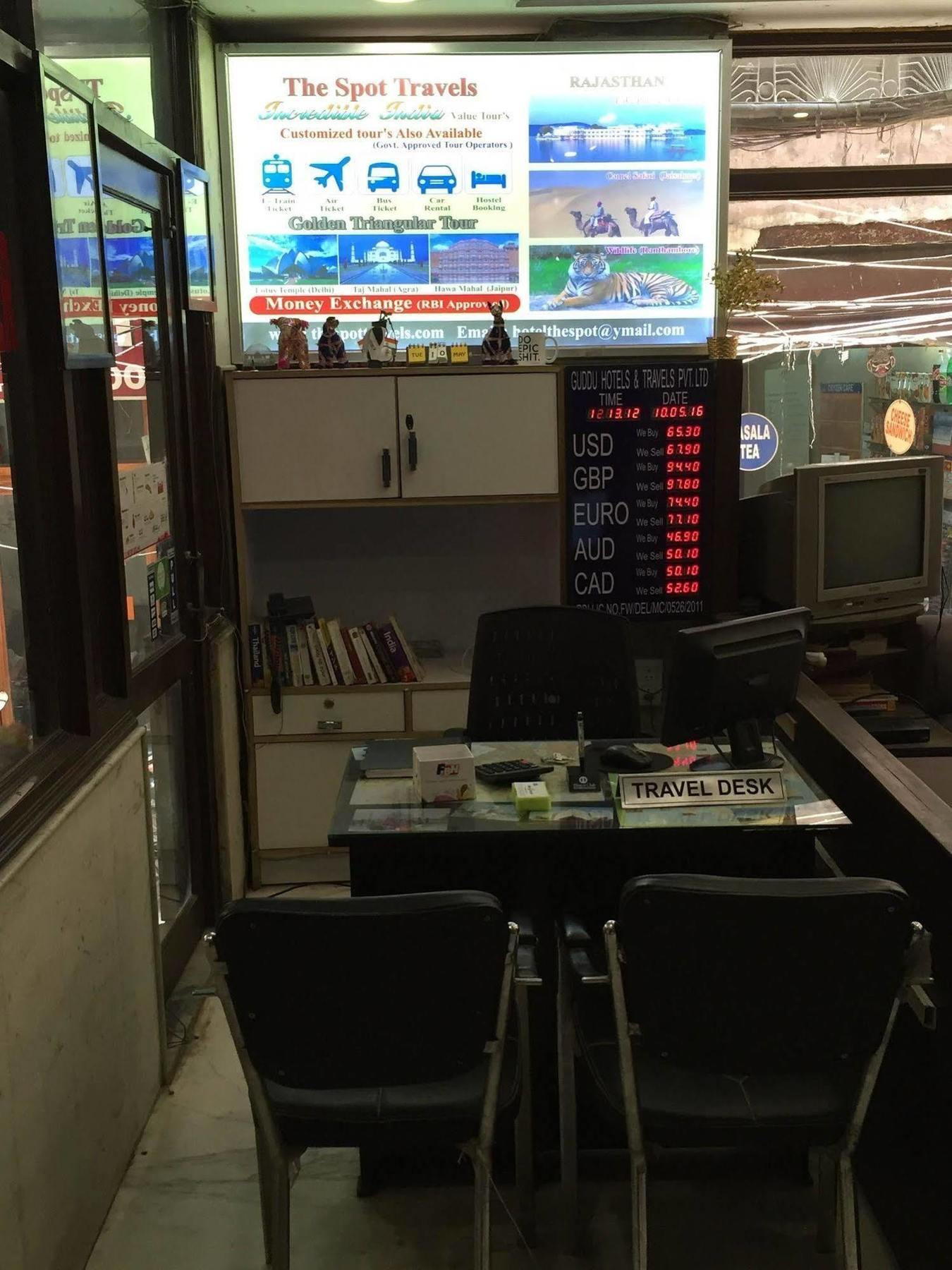 Spot Inn Hostel New Delhi Luaran gambar